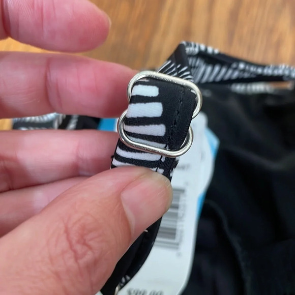 Swim Solutions Twist-Front Flyaway Fauxkini One-Piece Swimsuit plus size 18 NWT - Picture 8 of 8